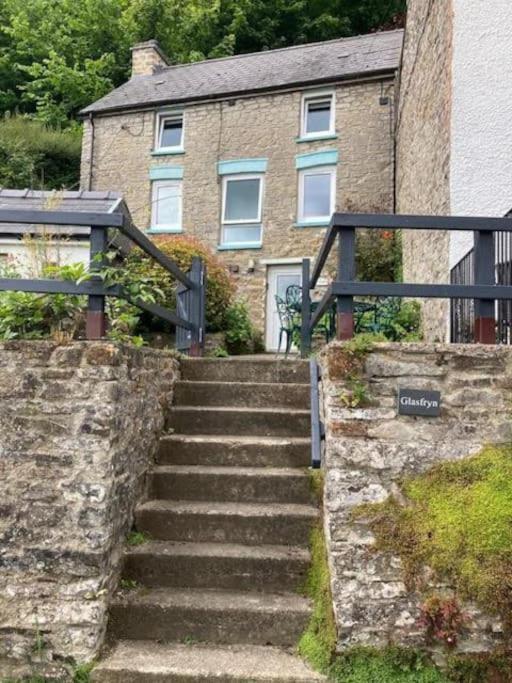 Picturesque Costal Cottage, Quite And Peaceful